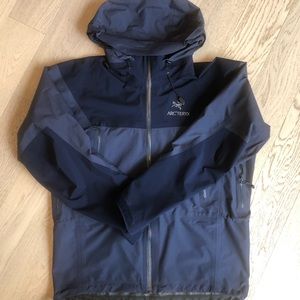 Arc’teryx Men’s Beta AR Jacket, Kingfisher